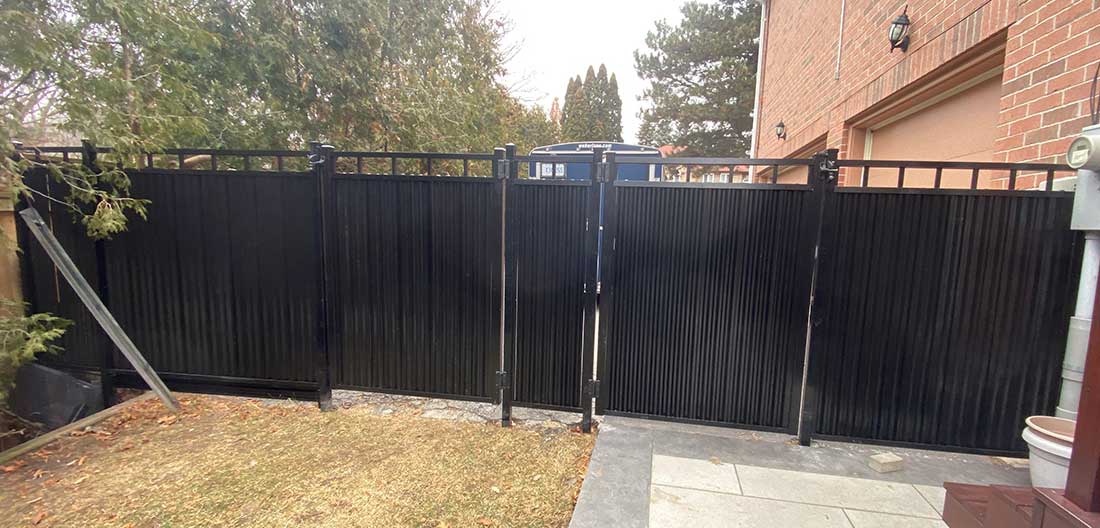 Aluminum Corrugated Fence Panel